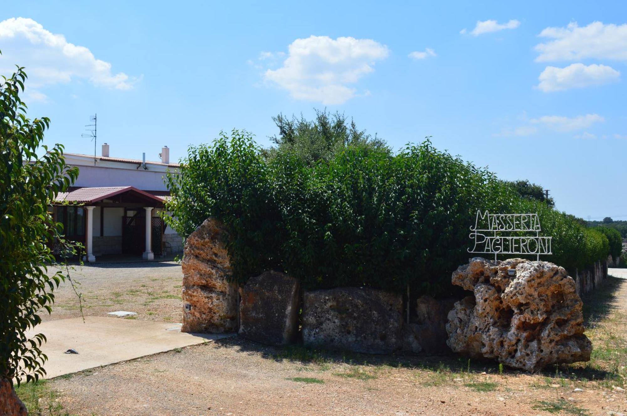 Masseria Paglieroni Martina Franca Eksteriør billede